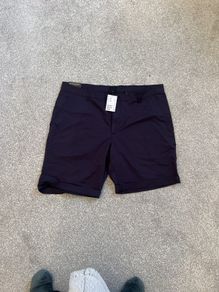BNWT H & M Navy Shorts size 40R