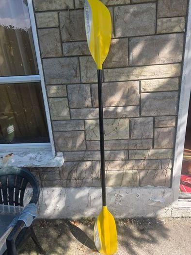 Kayaking paddle
