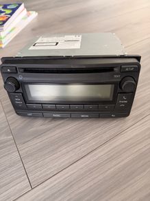 toyota avensis radio