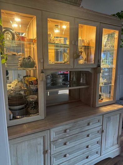 Display Cabinet Lighted Beautiful