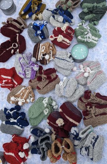 Baby woolen boots
