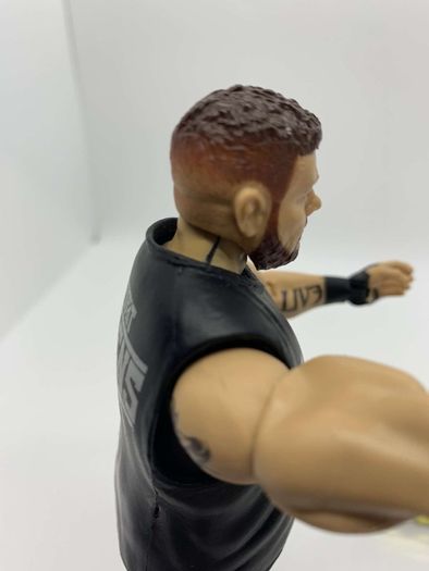 wwe elite series 43 Kevin Owen's action figure