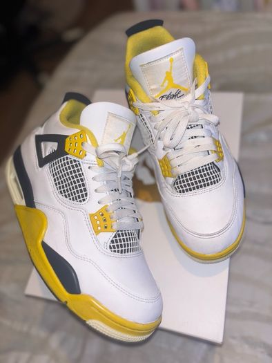 Jordan 4