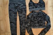 Camo print 3 piece gym set, size S