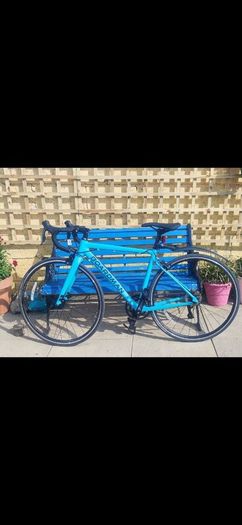Ladies Blue Medium Boardman SLR 8.6 racer.