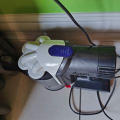 Dyson D, cordless, (needs new battery)