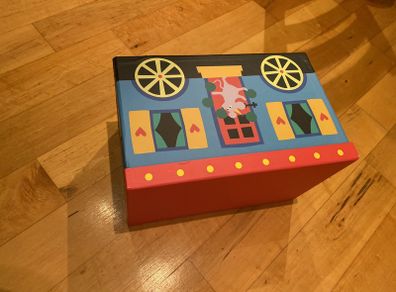 Kids circus storage box large nearly new