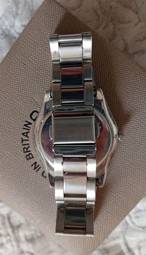 Bellfield Watch  ((New In Box))((Perfect))