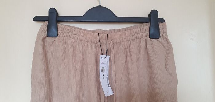 BNWT - Size Small - Taupe Coloured Pants - #