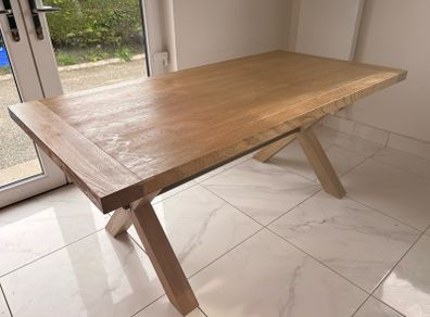 oak dining table