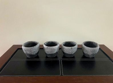 Pottery flower pots