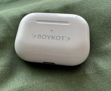 Apple AirPods Pro 2 (2nd Gen, USB-C)