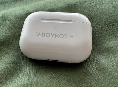 Apple AirPods Pro 2 (2nd Gen, USB-C)