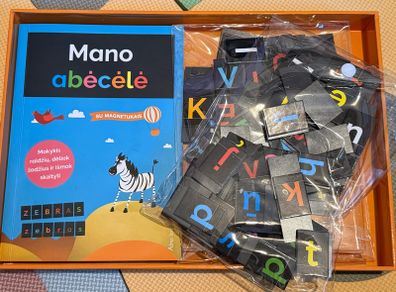 Lithuanian magnetic board