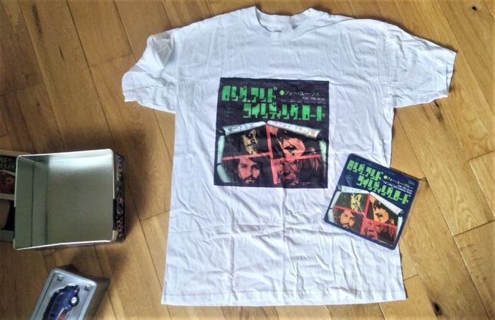 The Beatles Single Sleeve T-Shirt New(size L)+Taxi+7''Art wall Plaque.Limited Edition.Die Cast Collectible Series(NOS)