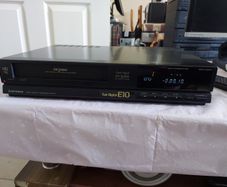 Mitsubishi Video Cassette Recorder Model HS-E10, With remote control, and working perfect, in excellent condition