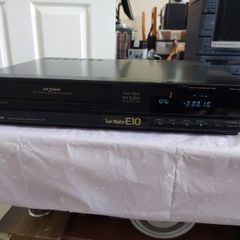 Mitsubishi Video Cassette Recorder Model HS-E10, With remote control, and working perfect, in excellent condition