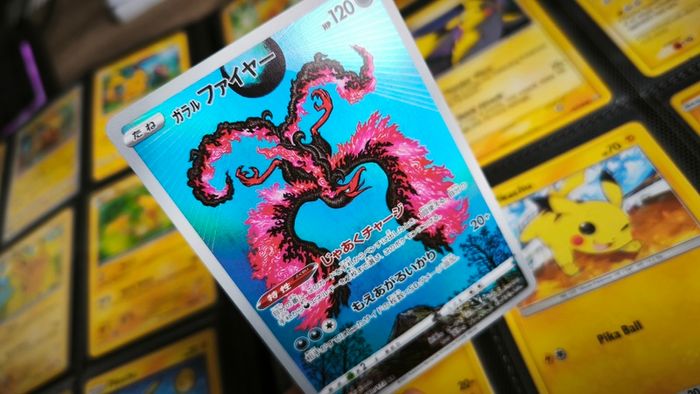 Galarian Moltres ! Illustration Rare ! from VSTAR Universe Set ! 2022 ! Japanese Pokemon Card !