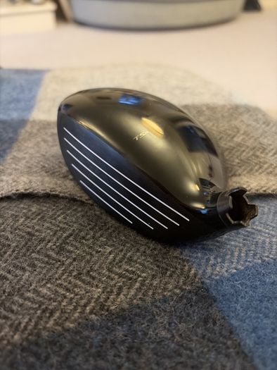 Titleist 13.5 degree TSR 3 wood head with headcover