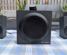 Logitech Multimedia Speakers