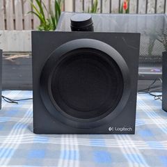 Logitech Multimedia Speakers