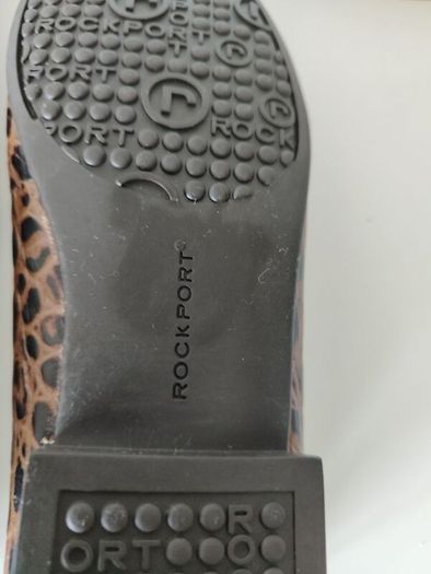 Ladies Shoes size 5.5lovel