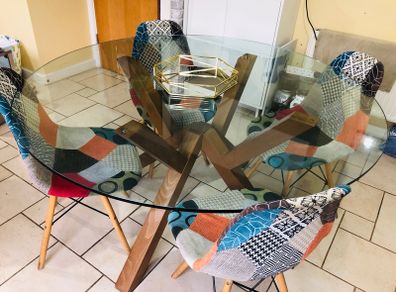 Glass Table & 4 Chairs