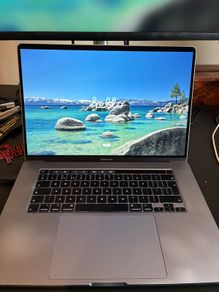 MacBook Pro 16" 2019 i7-9750H | 16GB | 500GB | Radeon Pro 5300M 4GB