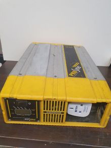 Power inverter