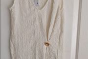 Sleeveless Top .. Size: Small (10/12)