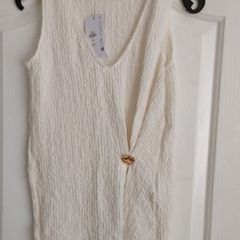 Sleeveless Top .. Size: Small (10/12)