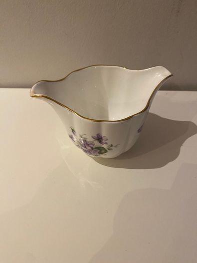 Reduced Aynsley wild violets dish