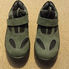 Safety shoes