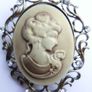 Vintage Cameo Brooch Image 5