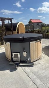 Sauna /cold plunge /Hot tubs