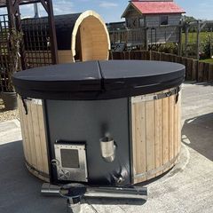Sauna /cold plunge /Hot tubs