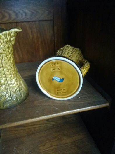 Sylvac Jugs