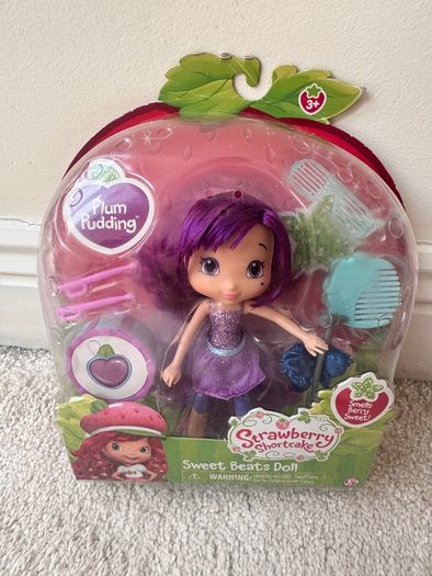 Strawberry Shortcake Sweet Beats Doll Plum Pudding Damaged Box Please see photos