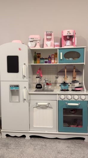toy kitchen