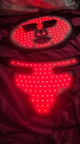 red light face mask and neck mask only used 1 time .cost 300e receipt  in add .