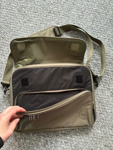 Laptop bag