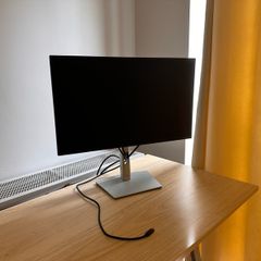 Dell 24 USB-C Hub Monitor - P2423DE