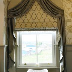Luxurious Roman Blind and Pelmet