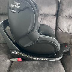 Britax Romer Dual Fix M iSize