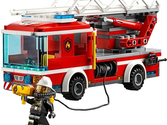 limited edition Lego 60107 firetruck