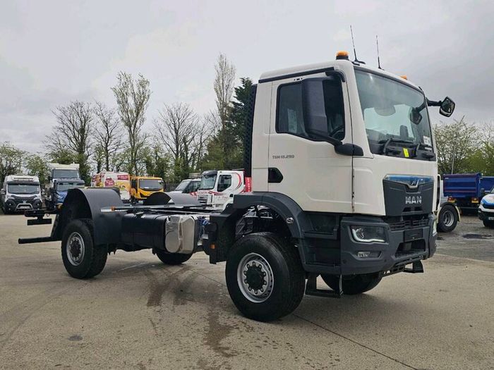Man 4x4 TGM 18.290 chassis