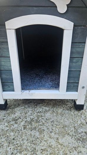 Dog kennel