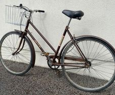 Ladies Raleigh bike