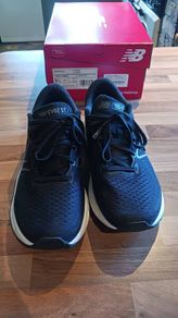 New Balance Evoz St Runners
