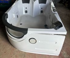 jacuzzi
